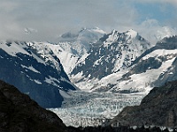DSC 5799 adj  A mountain range full of glaciers